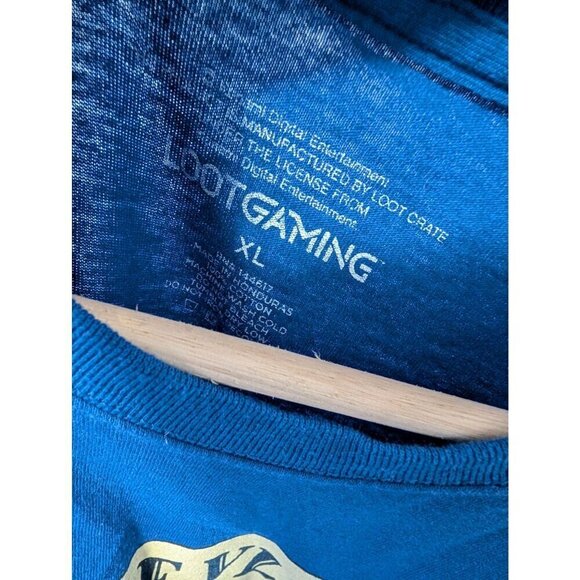 Loot Crate XL Castlevania Uncle Vlad's Wall Chicken T-Shirt 8-Bit Mens Size XL - Picture 5 of 5